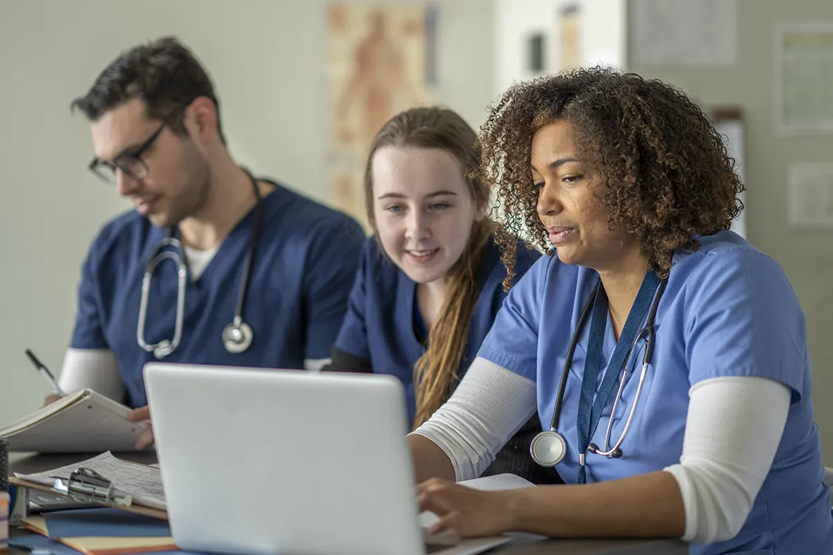 A group of nursing students in a continuing education class.